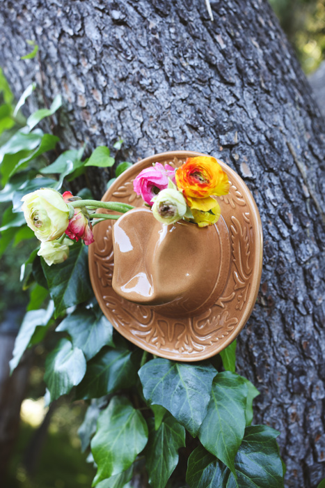 8" Ceramic Western Hat Hanging Vase
