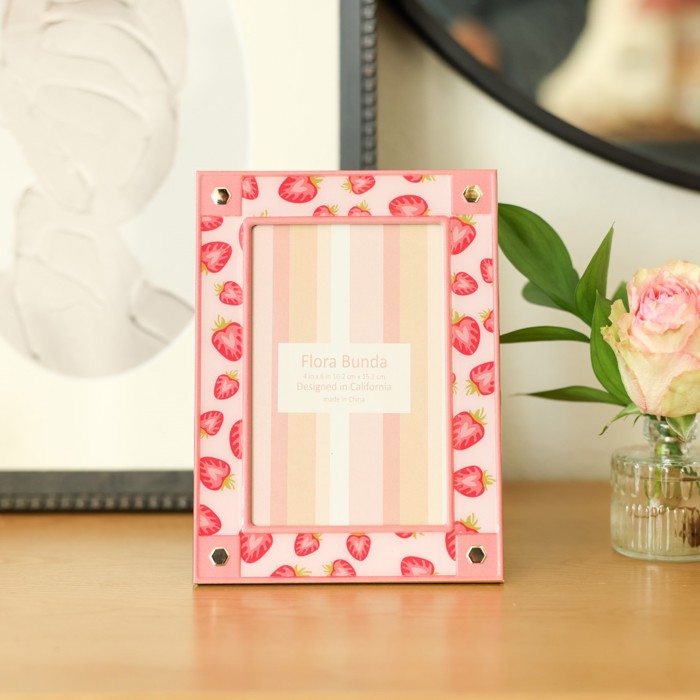 Strawberry Acrylic Picture Frame – 4x6