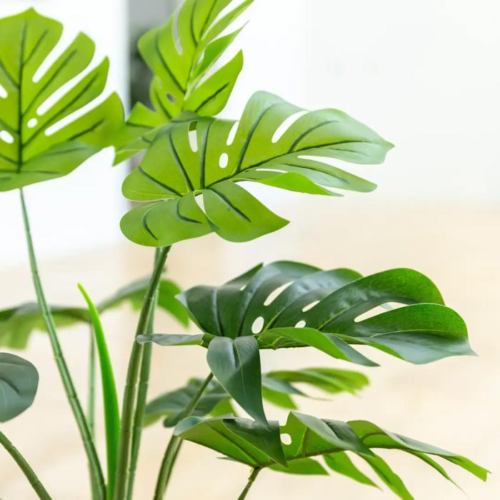 32" Split-leaf in 8" Raindrop Planter