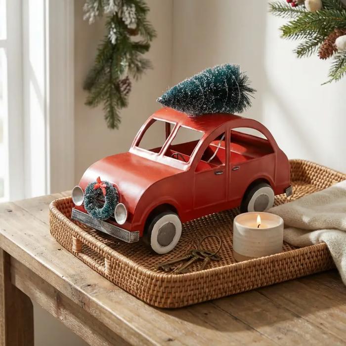 13" Led Tin Car with Tree 