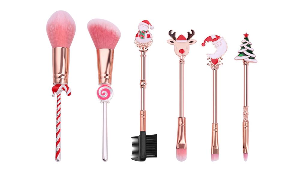 Christmas Santa Fun Premium Makeup Brush Set With Storage Pouch (6-Piece)