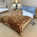 Floral Floral Cozy and Luxurious Flannel/Sherpa Queen Sized Blanket