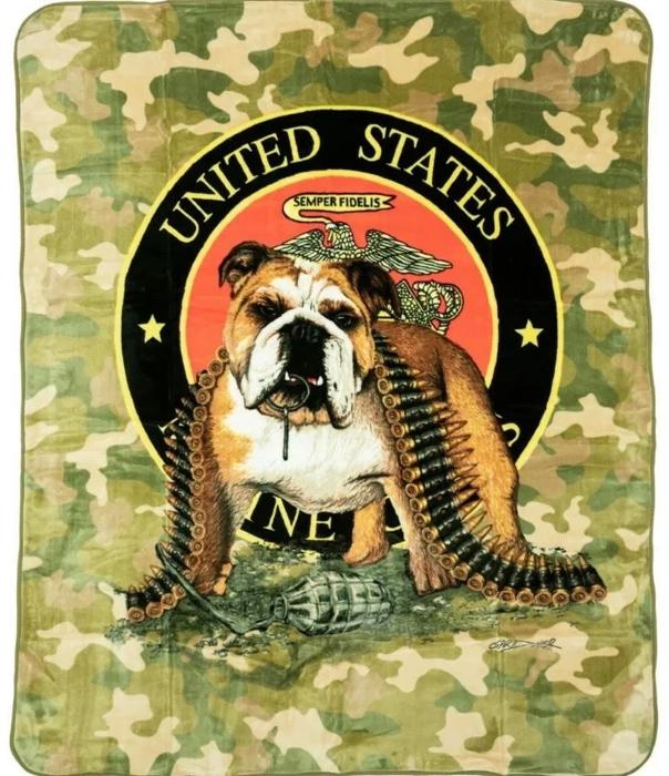 Bulldog Camo Blanket – Plush Queen Throw, Warm & Comfortable