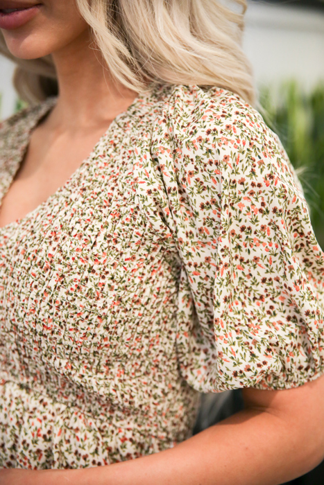 Floral Puff Sleeve Smocked Top