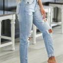 Size 1 Kancan Canyon High Rise Mom Jeans
