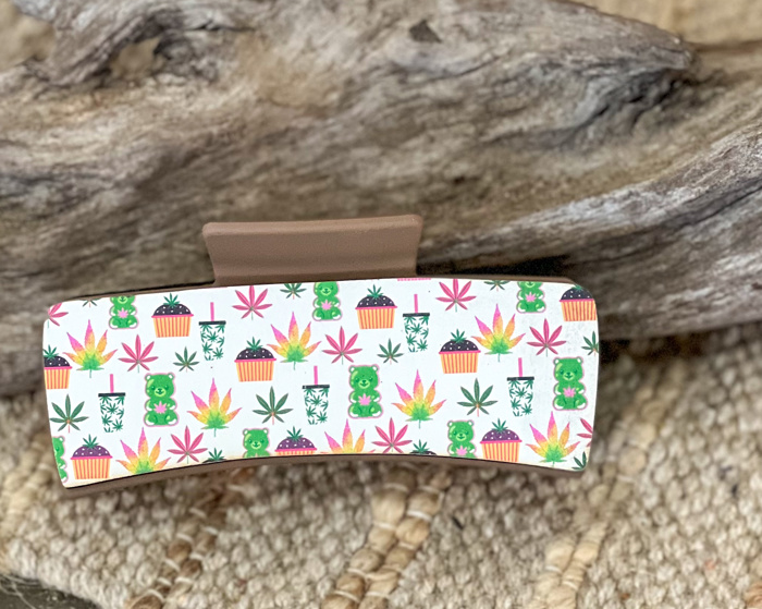 Happy Herb Leaves Hair Claw – Hand-Painted OBX Hair Accessory, Gummies & Kitschy Plant Vibes