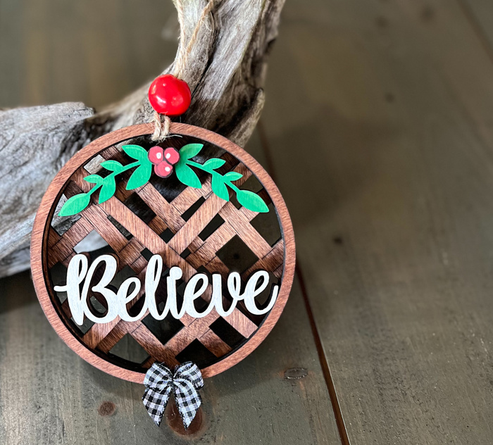 Merry Christmas & Believe Tobacco Basket Christmas Tree Ornaments Hand Painted