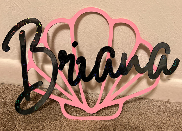 Personalized Pink Seashell Acrylic Wall Sign – Custom Name with Holographic Hearts 🌊✨💖 - Personalized Gift 