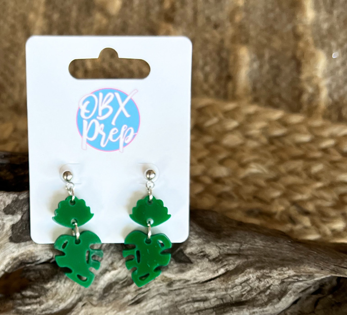 Handmade Green Acrylic Monstera Leaf Earrings – Tropical & Chic! 🌿✨