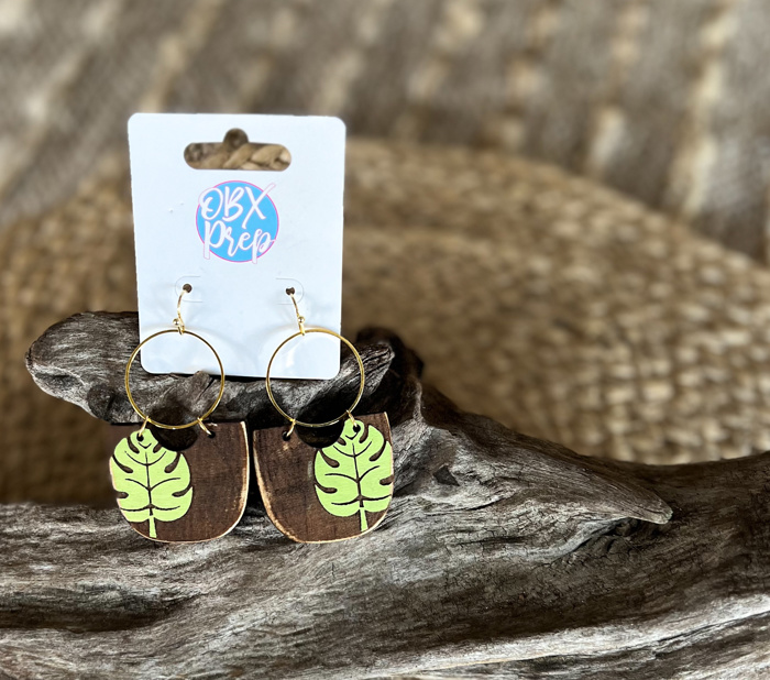 Handmade Hand-Painted Monstera Leaf Wood Earrings – Tropical & Chic! 🌿✨