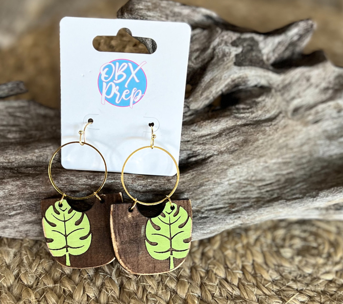 Handmade Hand-Painted Monstera Leaf Wood Earrings – Tropical & Chic! 🌿✨