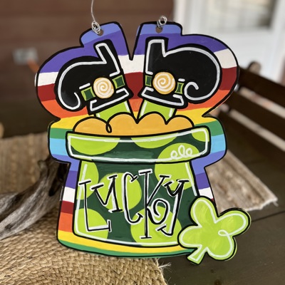 Hand-Painted "Lucky" Leprechaun Hat Door Hanger – Festive St. Patrick’s Day Decor! 🍀🌈