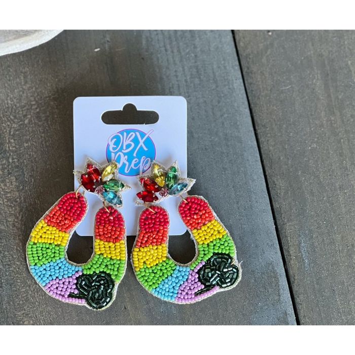 Rainbow Horseshoe with Clover Seed Beaded & Rhinestone Drop Earrings – Lucky & Festive for St. Patrick’s Day! 🌈🍀✨