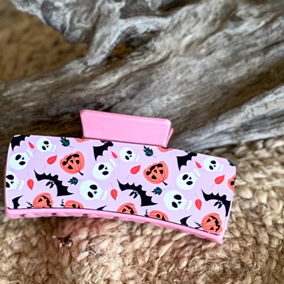 Pink Halloween Hair Claw – Spooky Sweet OBX Style! 🦇