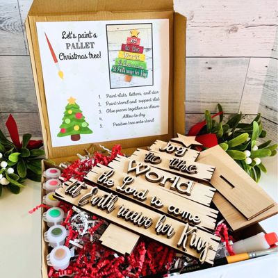 Kids' DIY Christmas Painting Kit - Pallet Tree Sign 