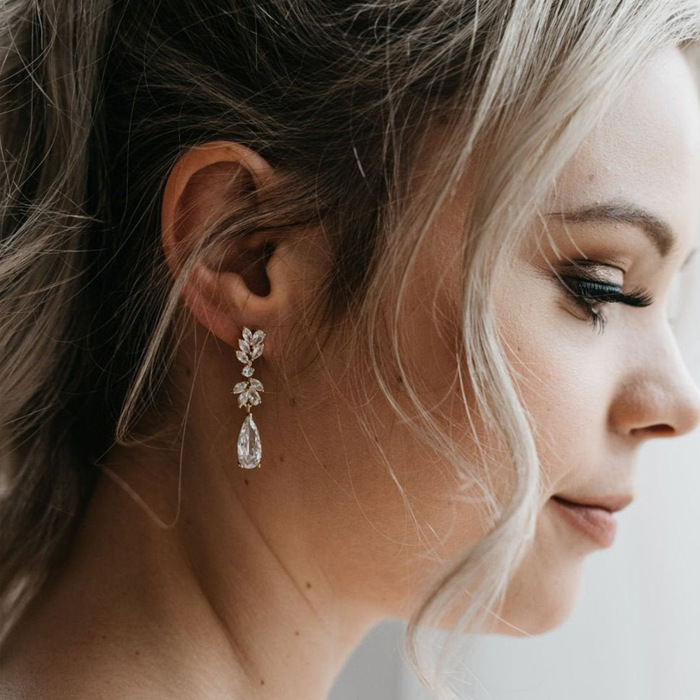 Waterdrop Zircon Earrings