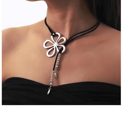 Hollow Flower Choker Necklace