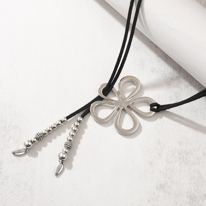 Hollow Flower Choker Necklace