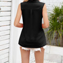 Small Black Sleeveless Pleated Collared Top