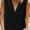 Medium Black V-Neck Sleeveless Pleated Top