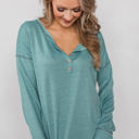  Everyday Buttoned Long Sleeve Top