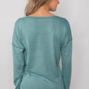  Everyday Buttoned Long Sleeve Top