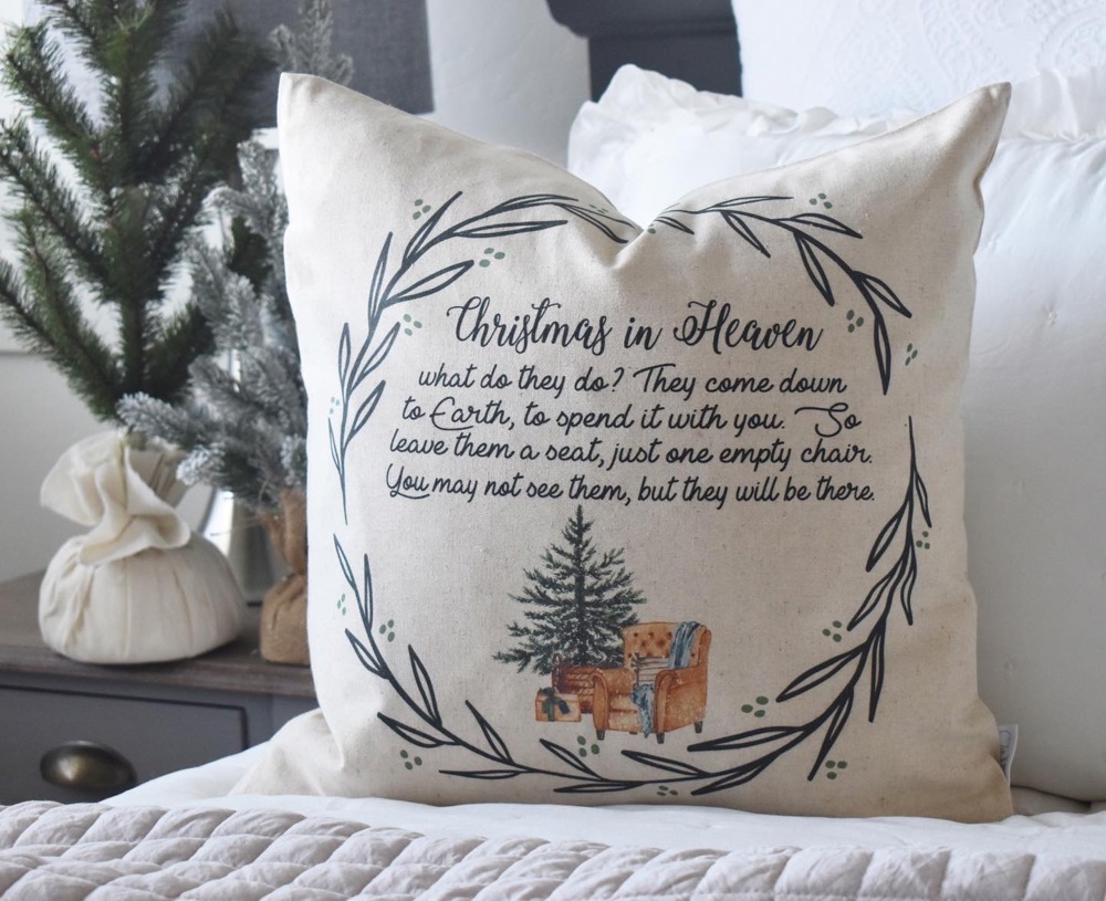 Christmas in Heaven Pillow Cover