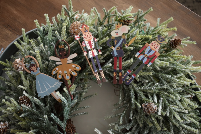 Nutcracker Ornament Set