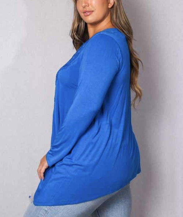 PLUS SIZE I Am Royalty Tunic