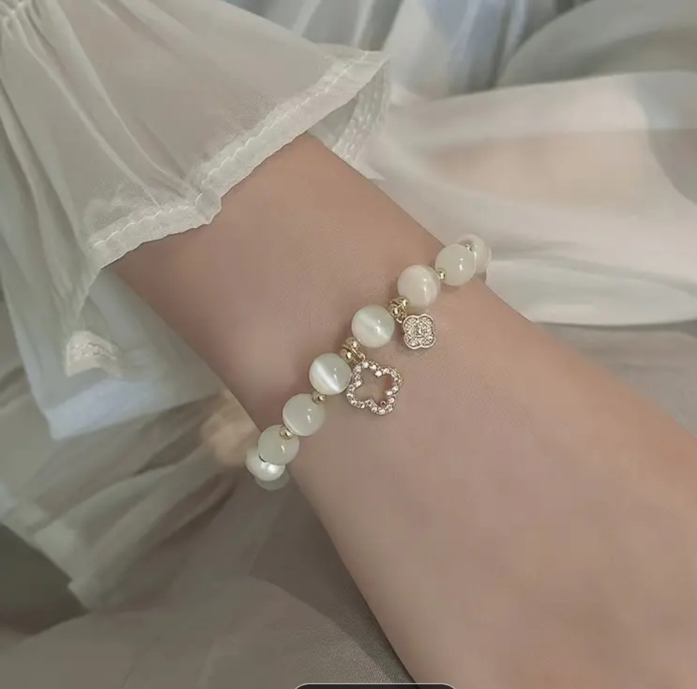  Cat's Eye Stone/Faux Pearl Bracelet with Clover Accents