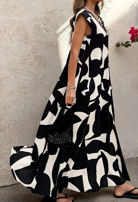 Black and white Abstract Maxi Dress