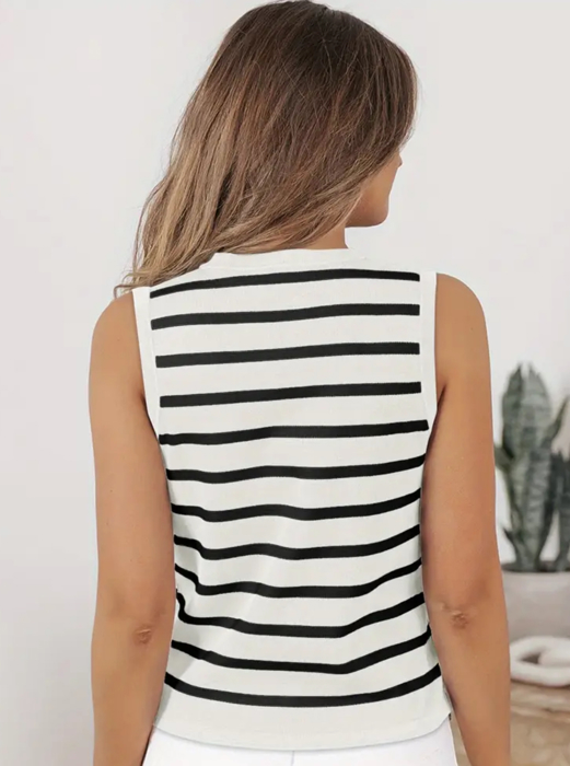 Gorgeous Black and White Stripe Sweater