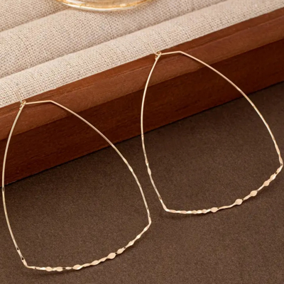 Elegant Geometric Hoop Earrings 