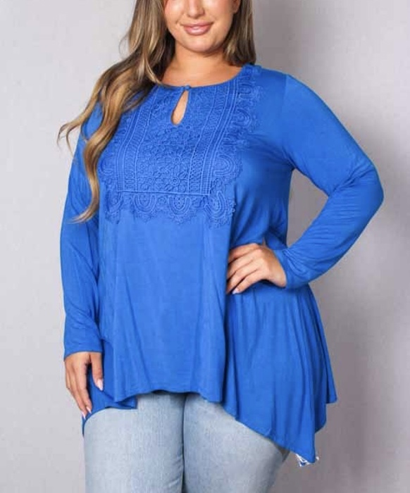 PLUS SIZE I Am Royalty Tunic