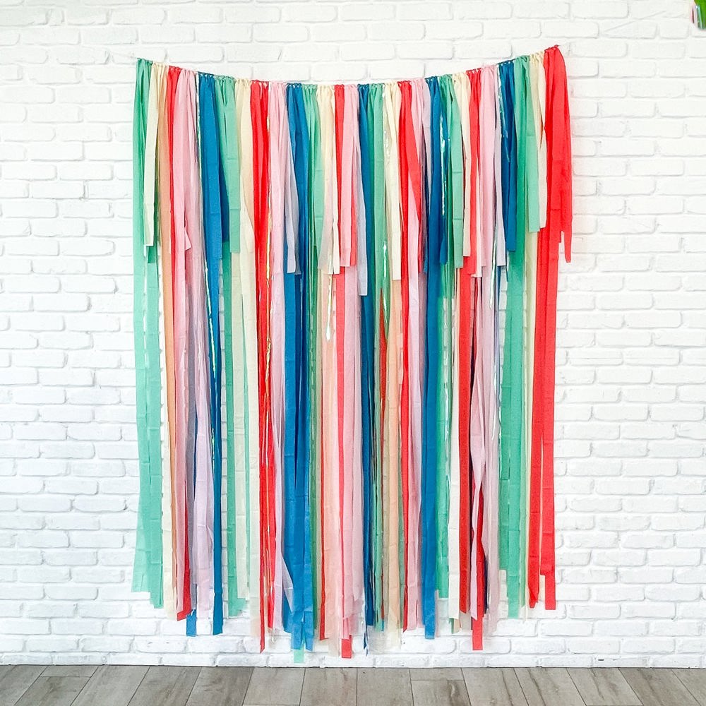 Aloha Fringe Streamer Backdrop| Summer Backdrop