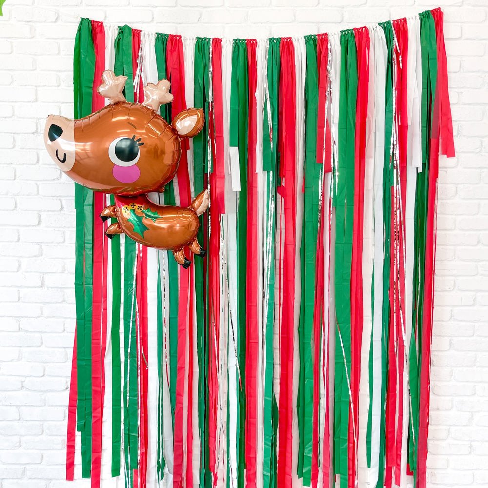 Classic Christmas Fringe Backdrop| Christmas