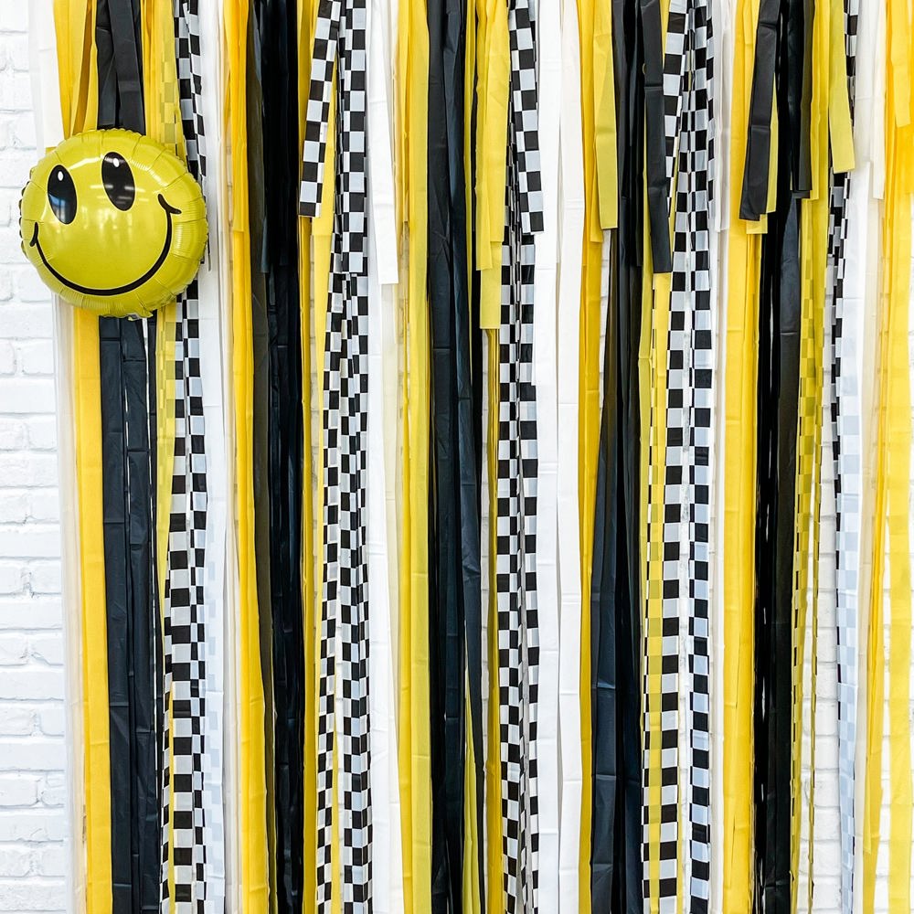 Smiley Fringe Streamer Backdrop