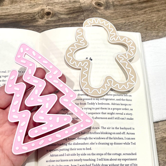 Cute Christmas Jumbo Paperclip - Stocking Stuffer Bookmark