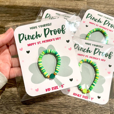 St. Patrick's Day Shamrock Bracelet - Make Yourself Pinch Proof