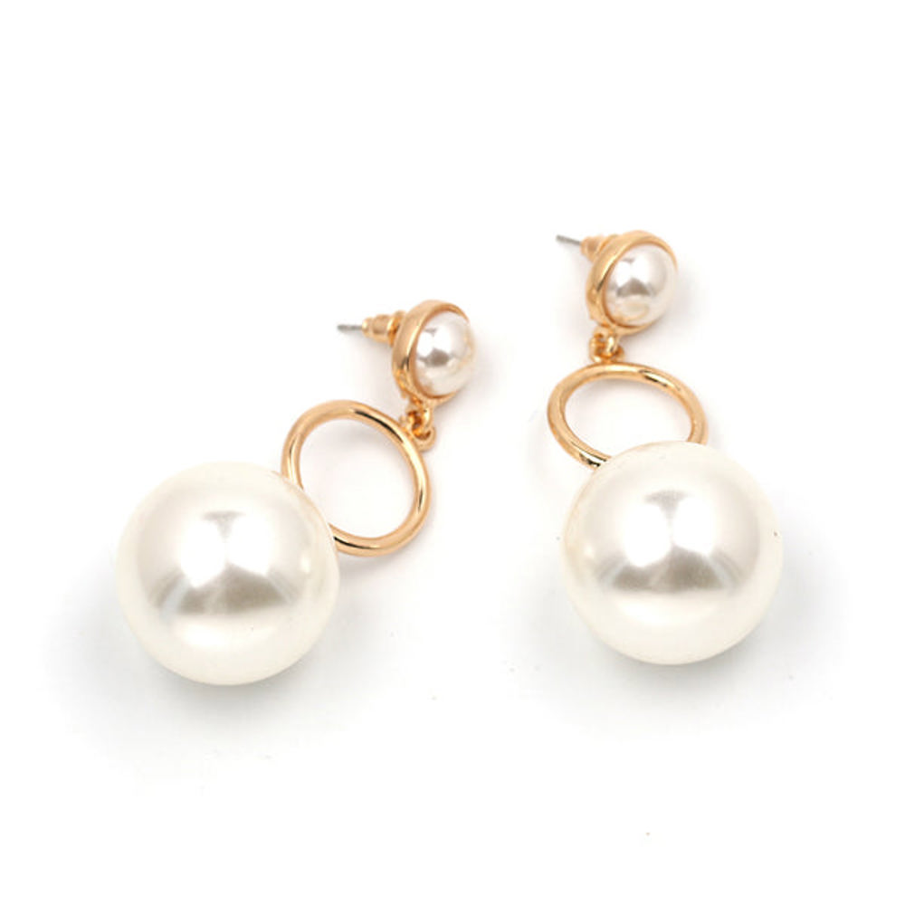 Annika Pearl Earrings