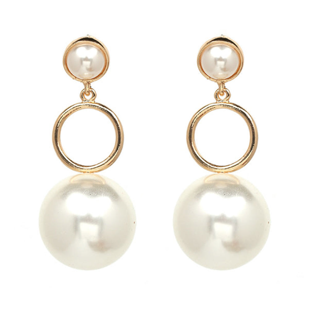 Annika Pearl Earrings