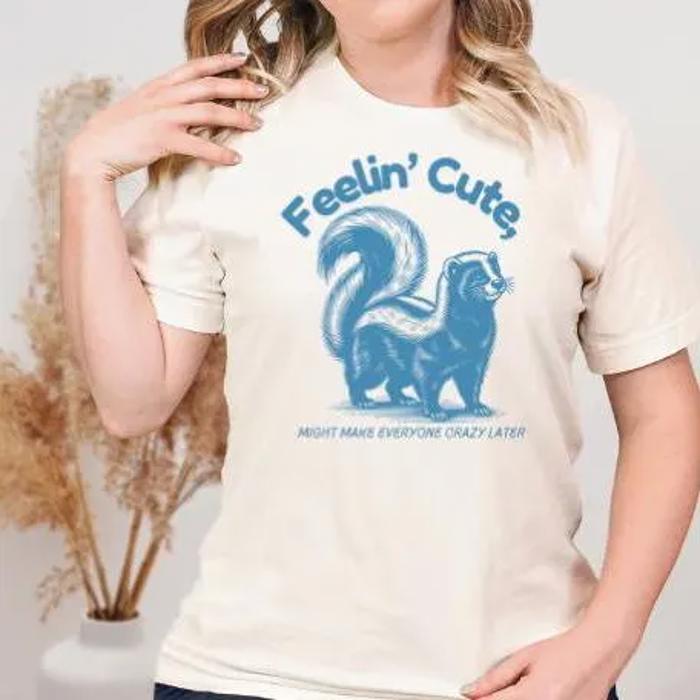 Cute Skunk Short Sleeve Tee