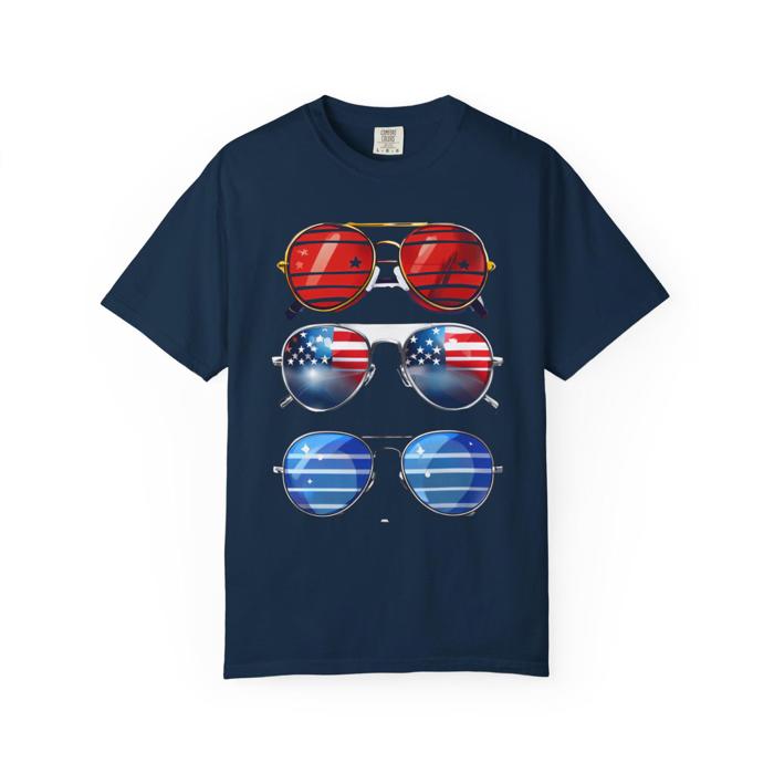 Patriotic Sunglasses July 4 Party Tshirt