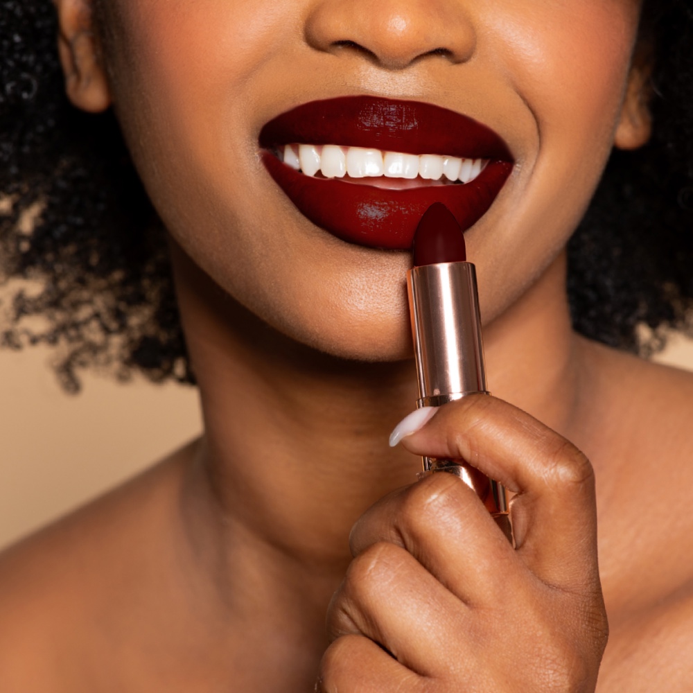 Vampire Blood Lipstick Medium to Full Coverage Easy Smooth Gliding Formula Infused with Vitamin E and Hydrating oils for Maximum Hydration