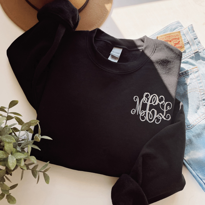 Monogrammed Sweatshirt, Embroidered Crewneck, Personalized Gift for Her, Monogram Sweatshirt, Women's Sweatshirt, Christmas Gift for Her