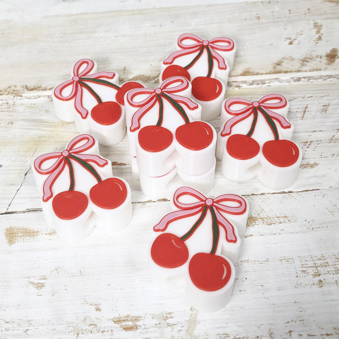 Cherry Straw Topper
