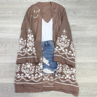 Embroidered Floral Vine Lace Cardigan / Kimonos boho chic Cover-up