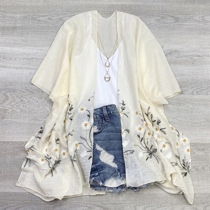 Daisy Embroidered Kimono / Kimonos Lightweight spring summer cardigan