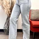 Size 31 Light Wash Mia straight Leg Jeans