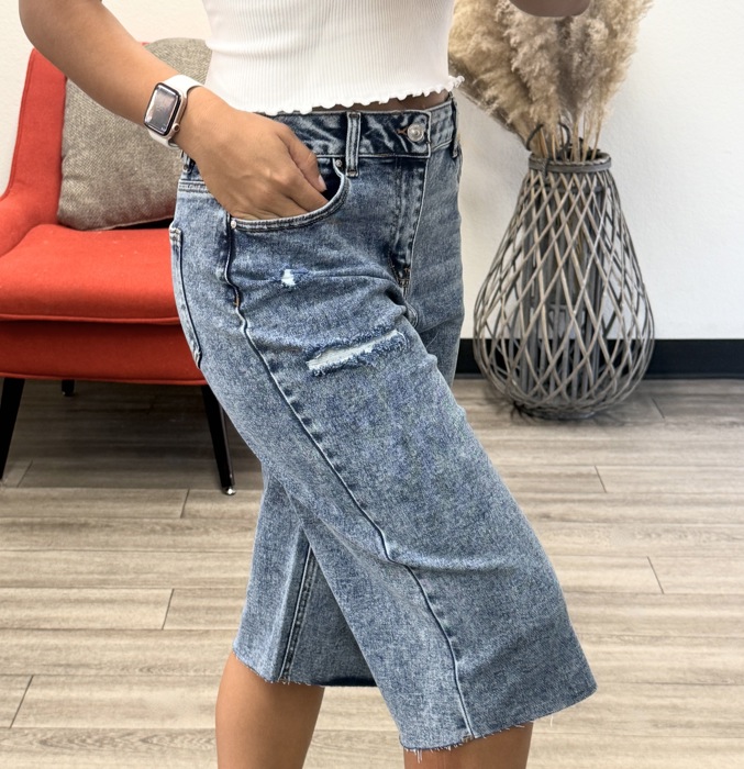 Adi Distressed Jorts
